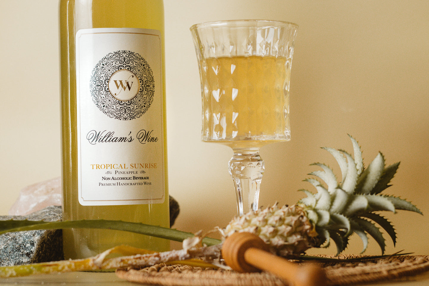 Tropical Sunrise Non-Alcoholic Wine - Pineapple - 750 ml